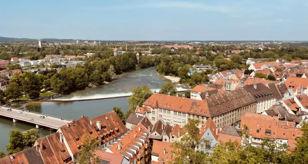 Haushaltshilfe Landsberg am Lech – Blick über die Altstadt und den Lech